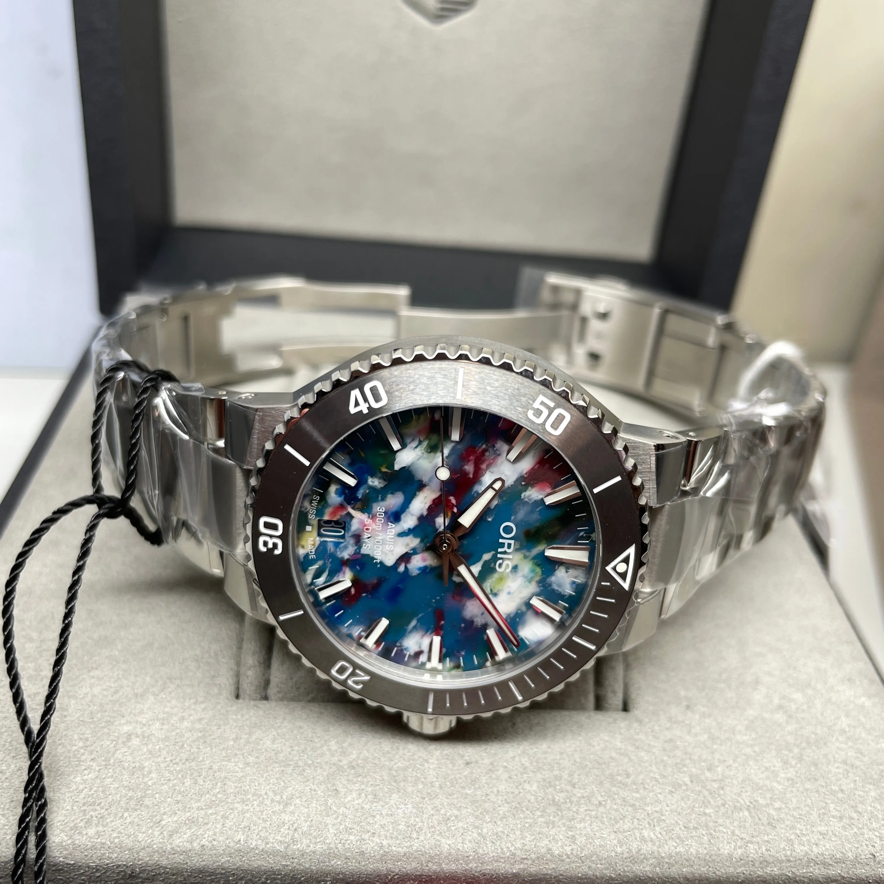Oris Aquis Date Upcycle Calibre 400 43.5mm Watch 01 400 7790 4150-07 8 23 02PEB