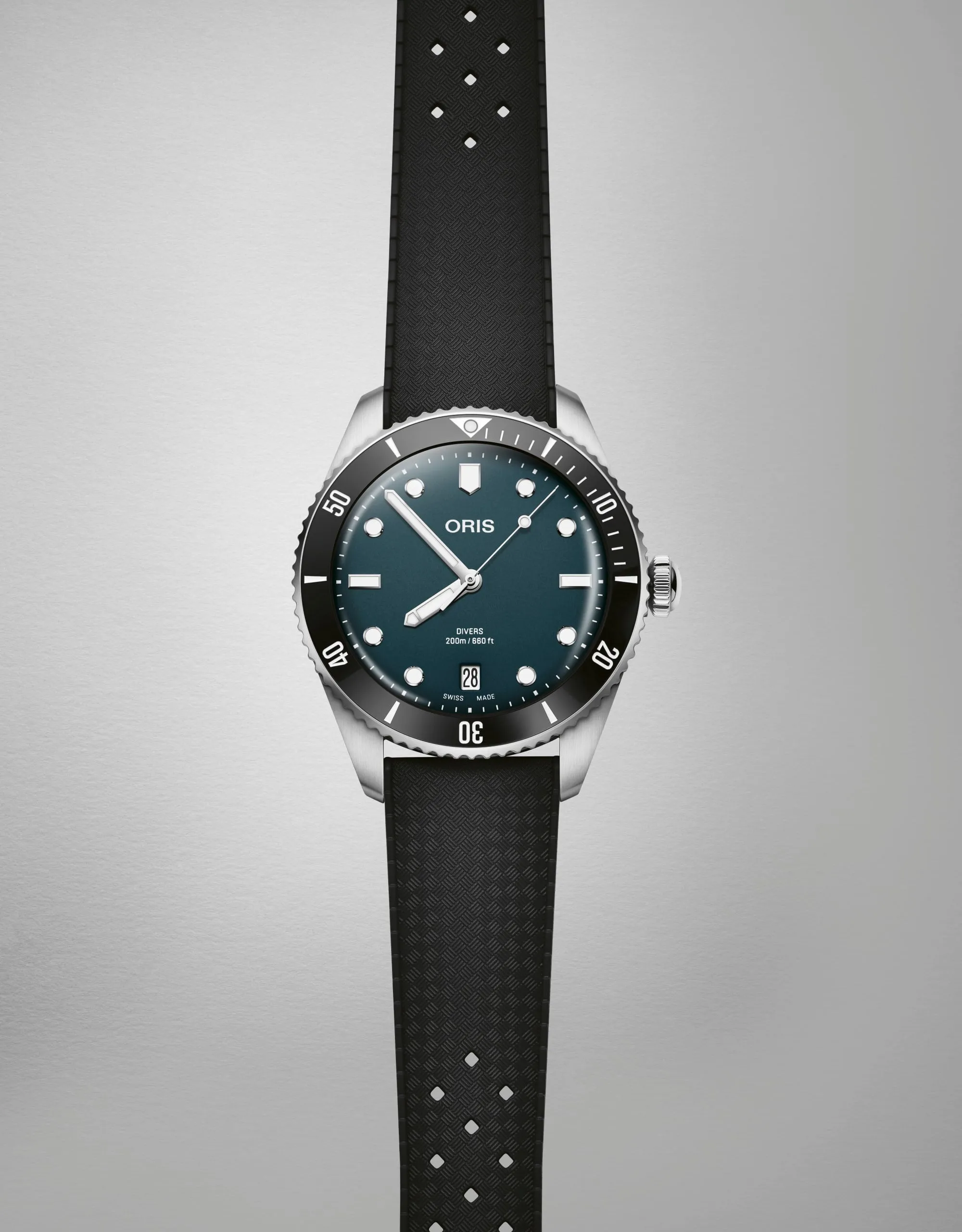 Oris Divers Date Blue Dial Watch 01 733 7795 4055-Set