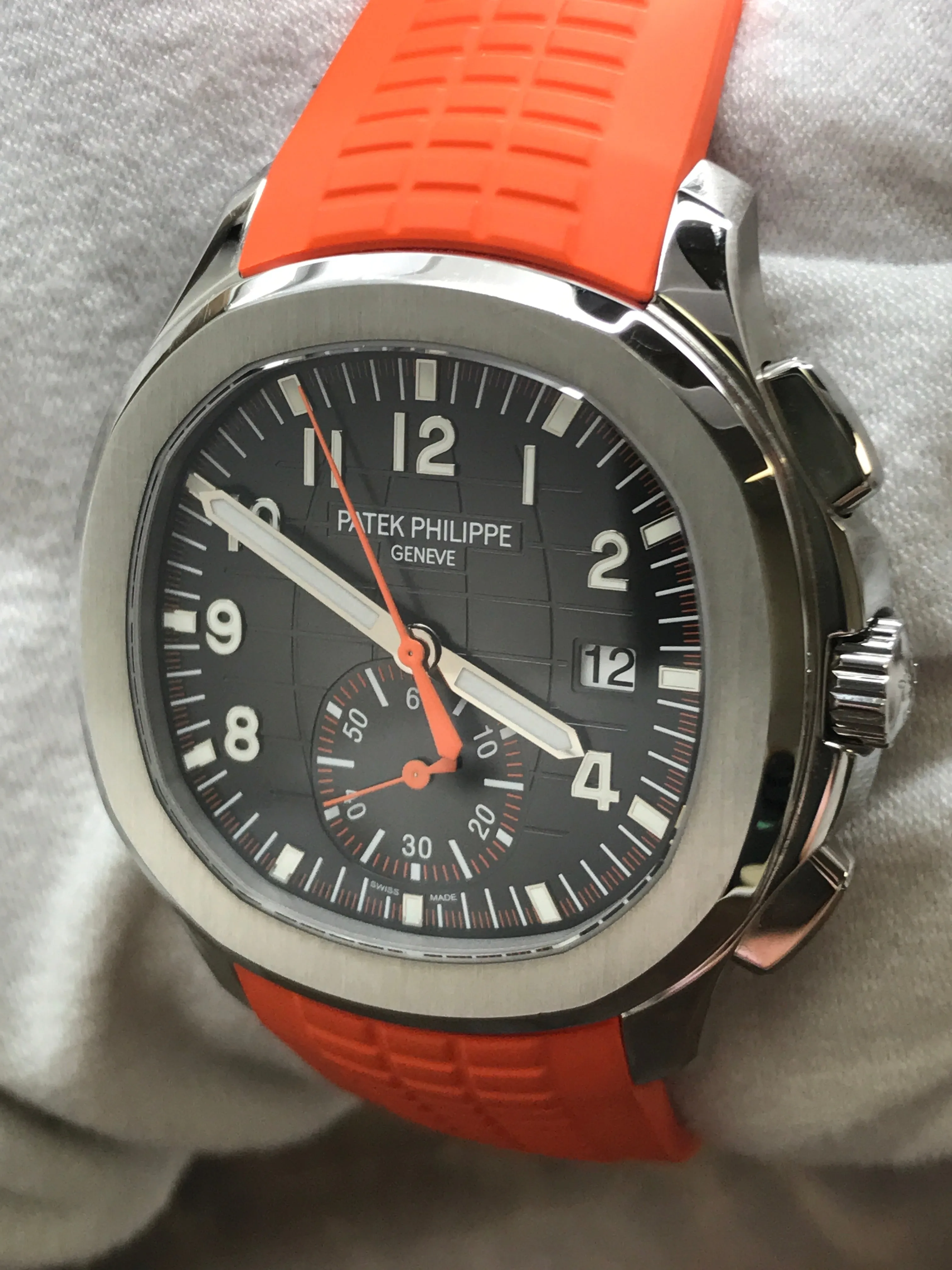 Patek Philippe Aquanaut Chronograph 42mm B&P 5968A Black Dial Automatic Men's Watch