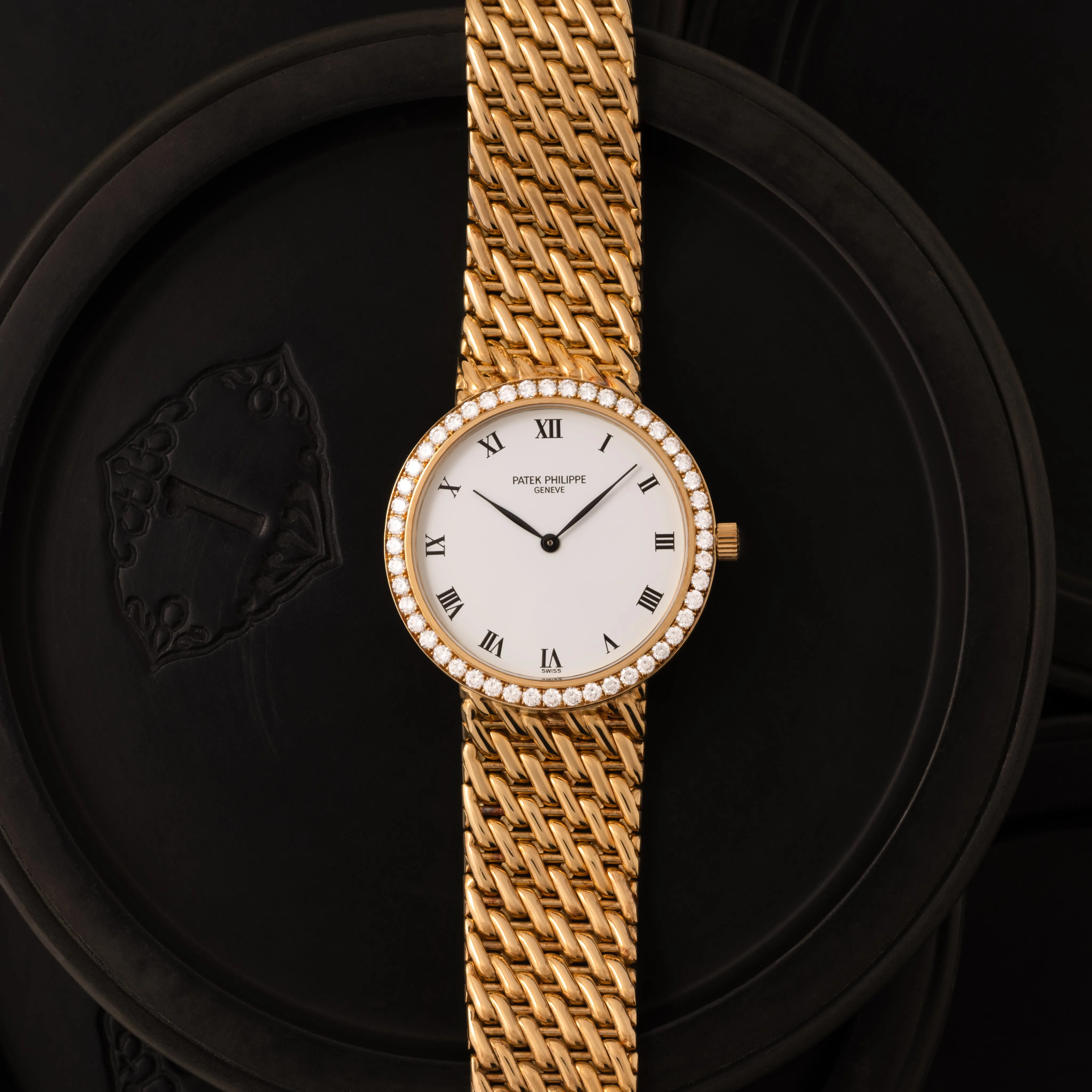 PATEK PHILIPPE CALATRAVA MODEL 3993/17 18 KARAT YELLOW GOLD AND DIAMONDS