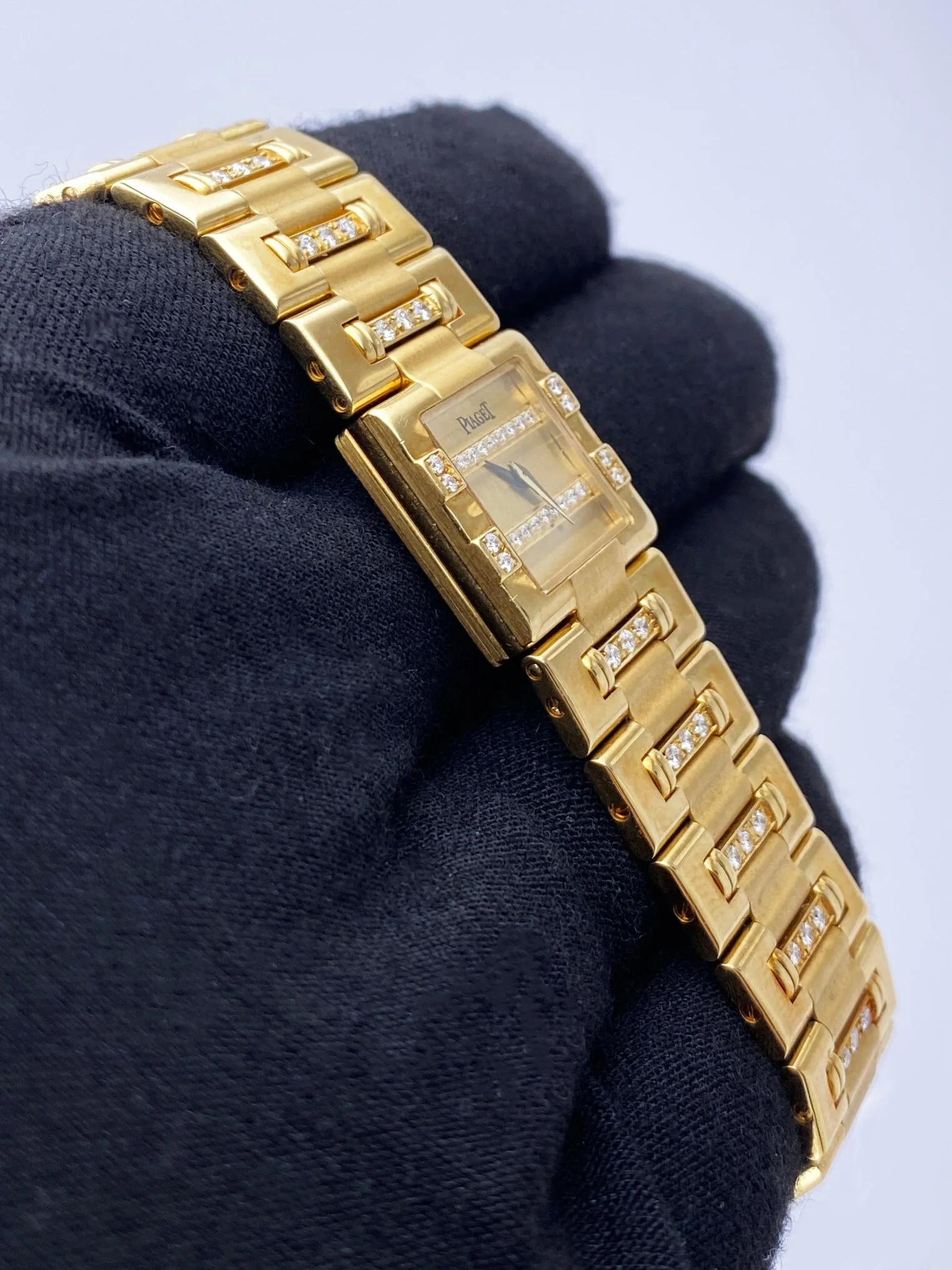 Piaget Dancer 15327K818 Diamond Yellow Gold Ladies Watch