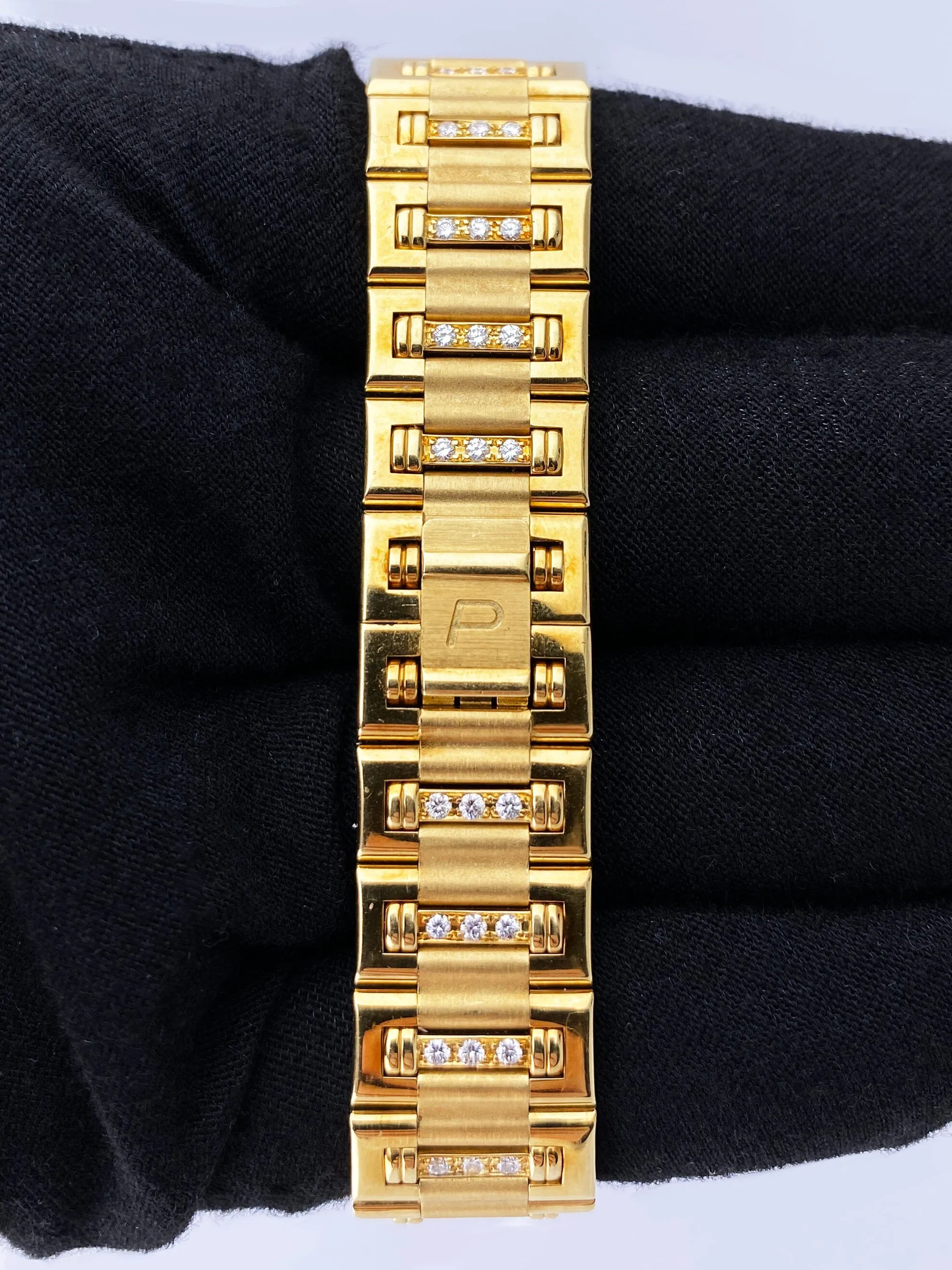 Piaget Dancer 15327K818 Diamond Yellow Gold Ladies Watch