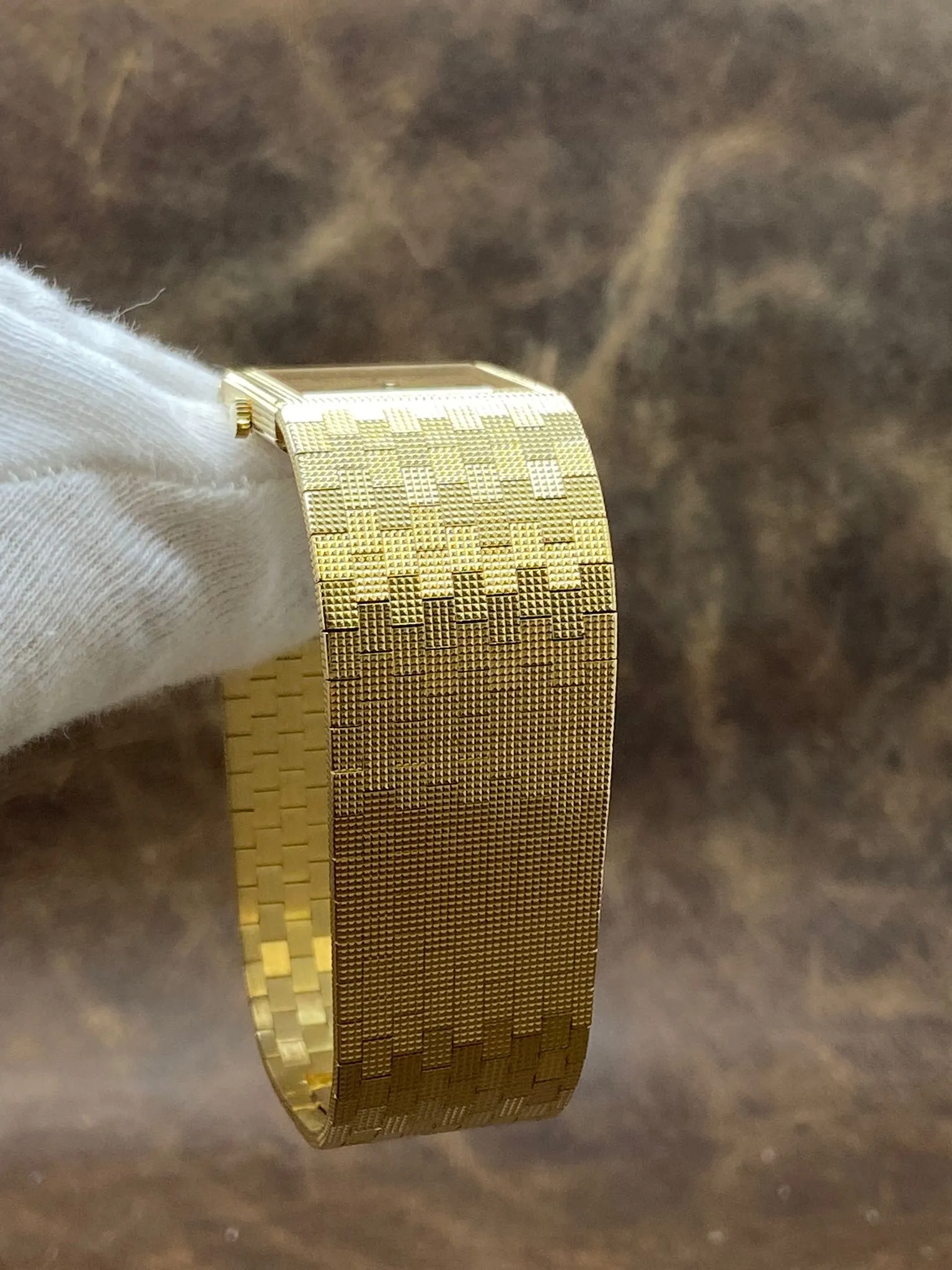 Piaget Polo 18K Yellow Gold 9131 C4 Champagne Dial Manual Wind Watch