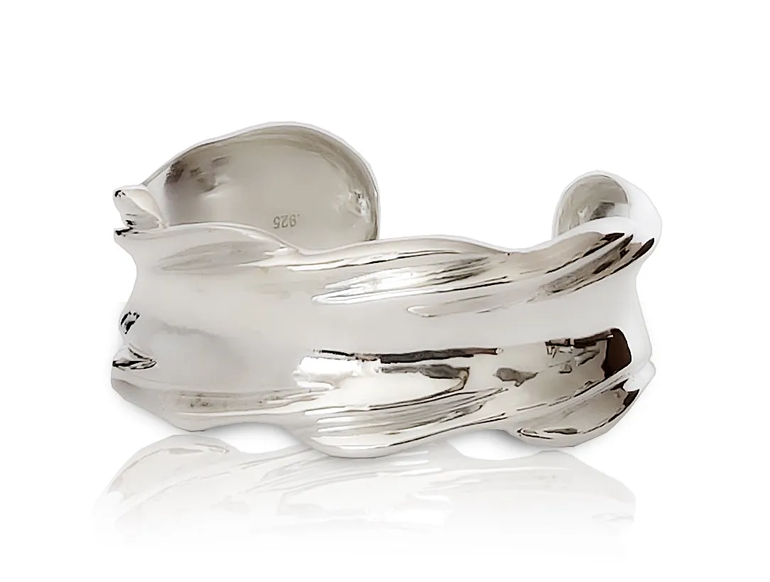 Quiet waves, statement modern silver bangle bracelet