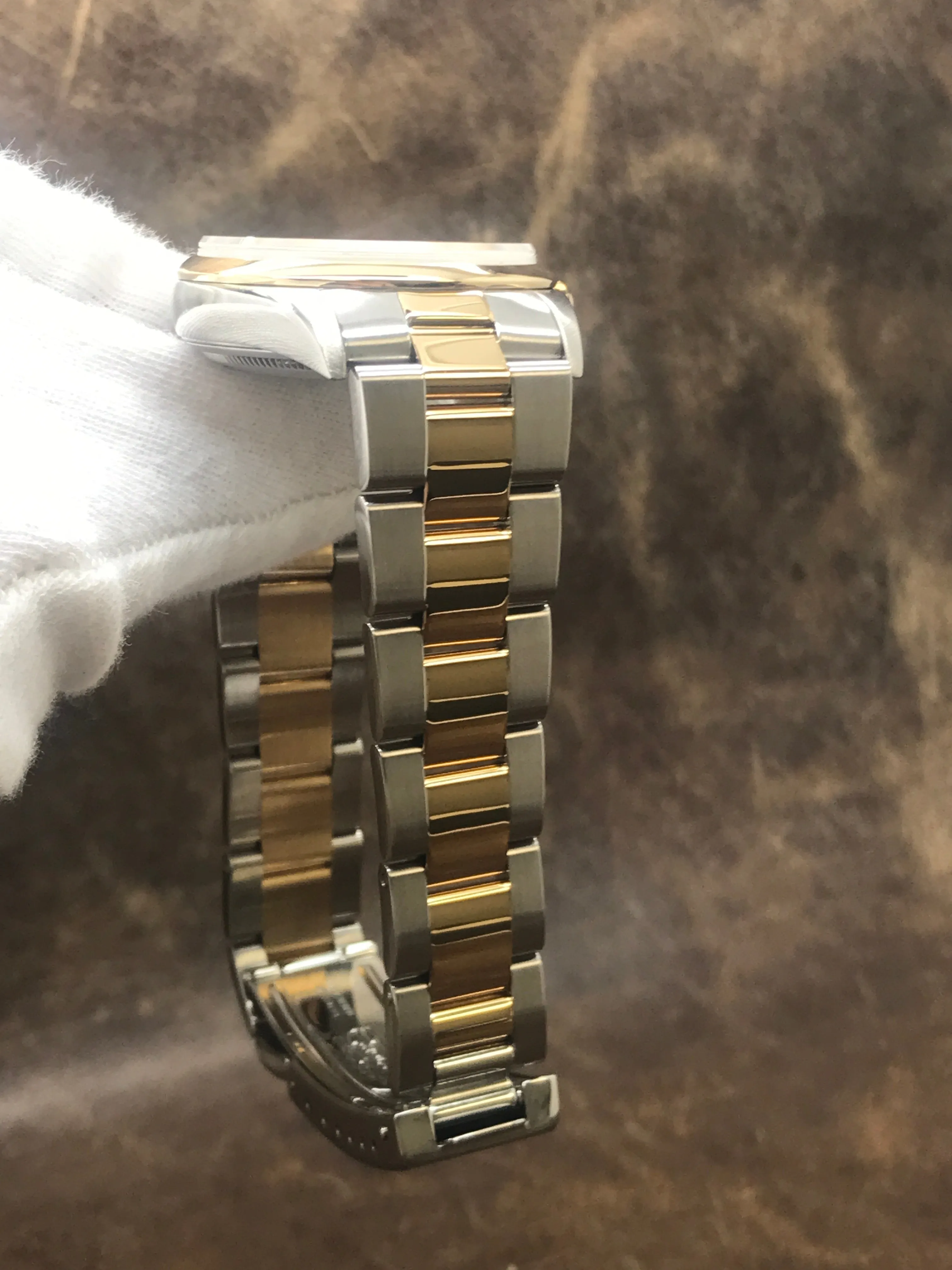 Rolex Oyster Perpetual 34mm 14203 Champagne Dial Automatic Watch