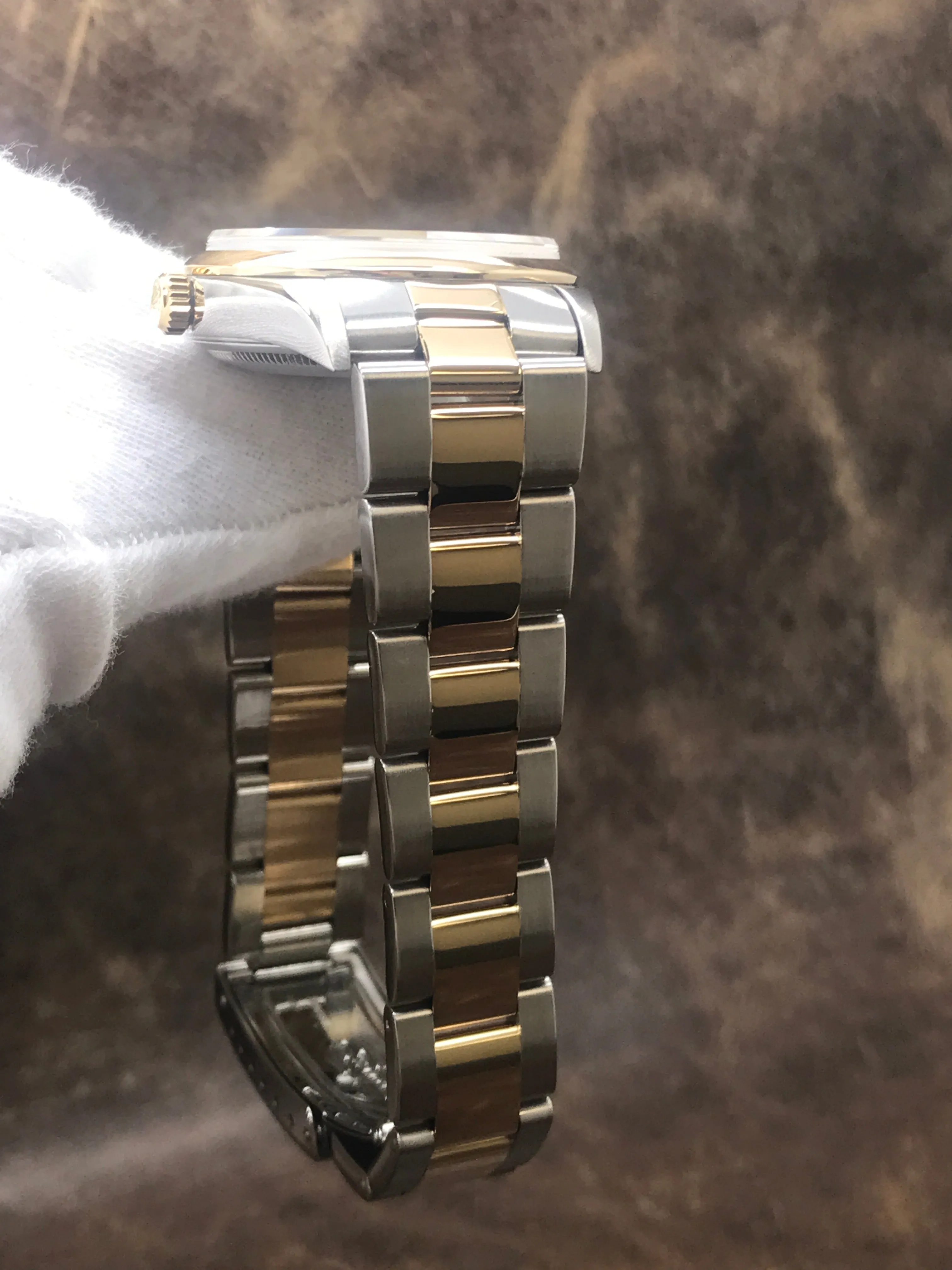 Rolex Oyster Perpetual 34mm 14203 Champagne Dial Automatic Watch