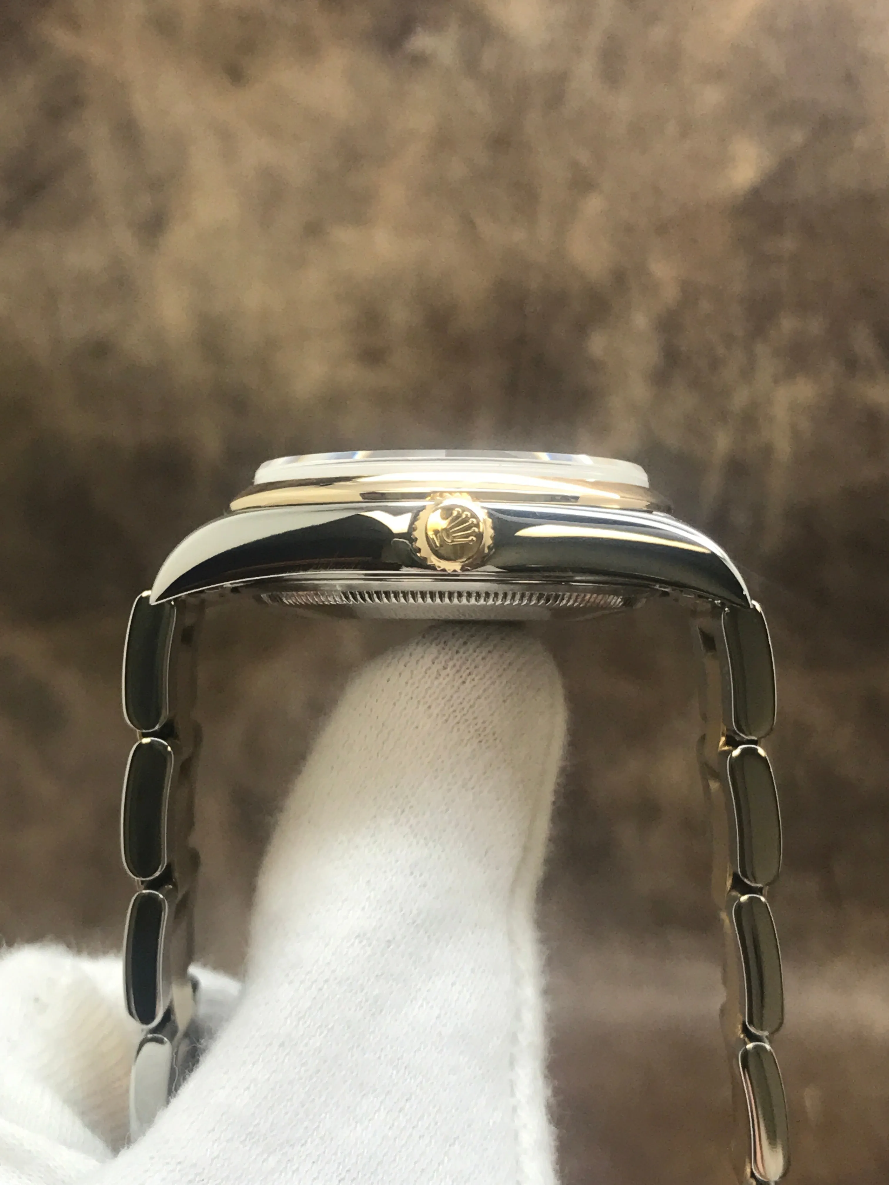 Rolex Oyster Perpetual 34mm 14203 Champagne Dial Automatic Watch