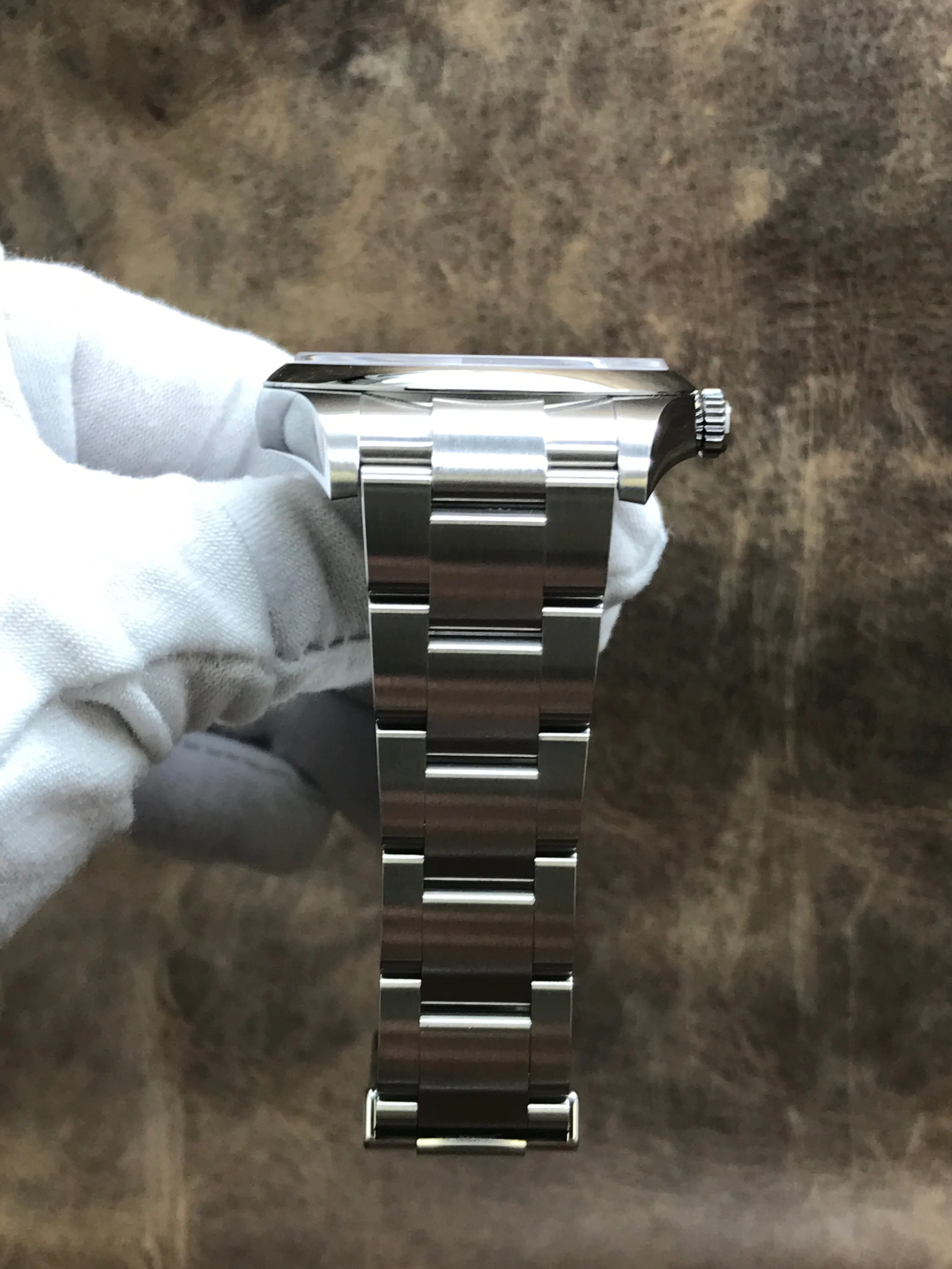 Rolex Oyster Perpetual 39mm 114300 Red Grape Dial Automatic Watch