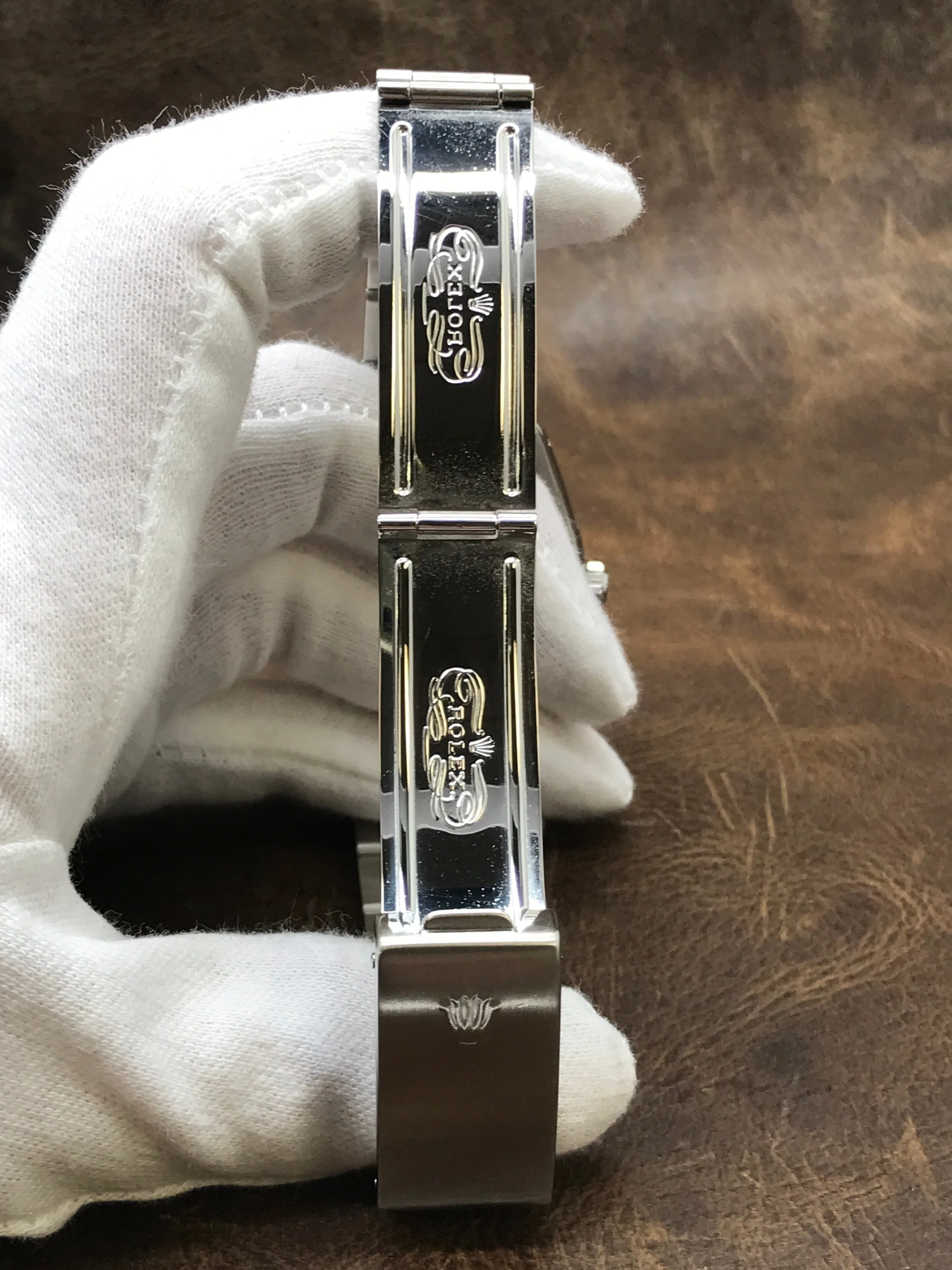 Rolex Oyster Perpetual Date 34mm 15210 Silver Dial Automatic Watch