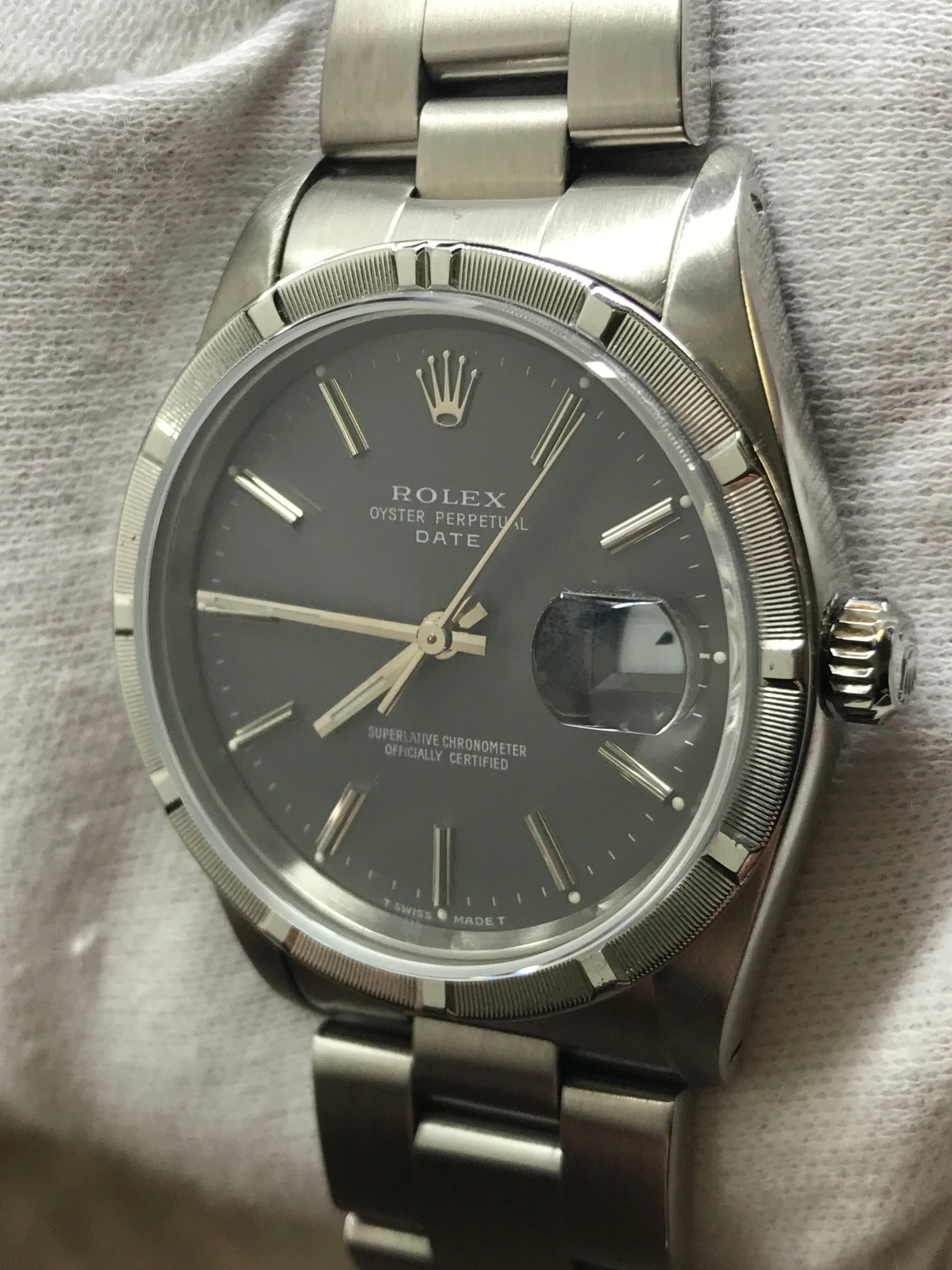 Rolex Oyster Perpetual Date 34mm 15210 Silver Dial Automatic Watch