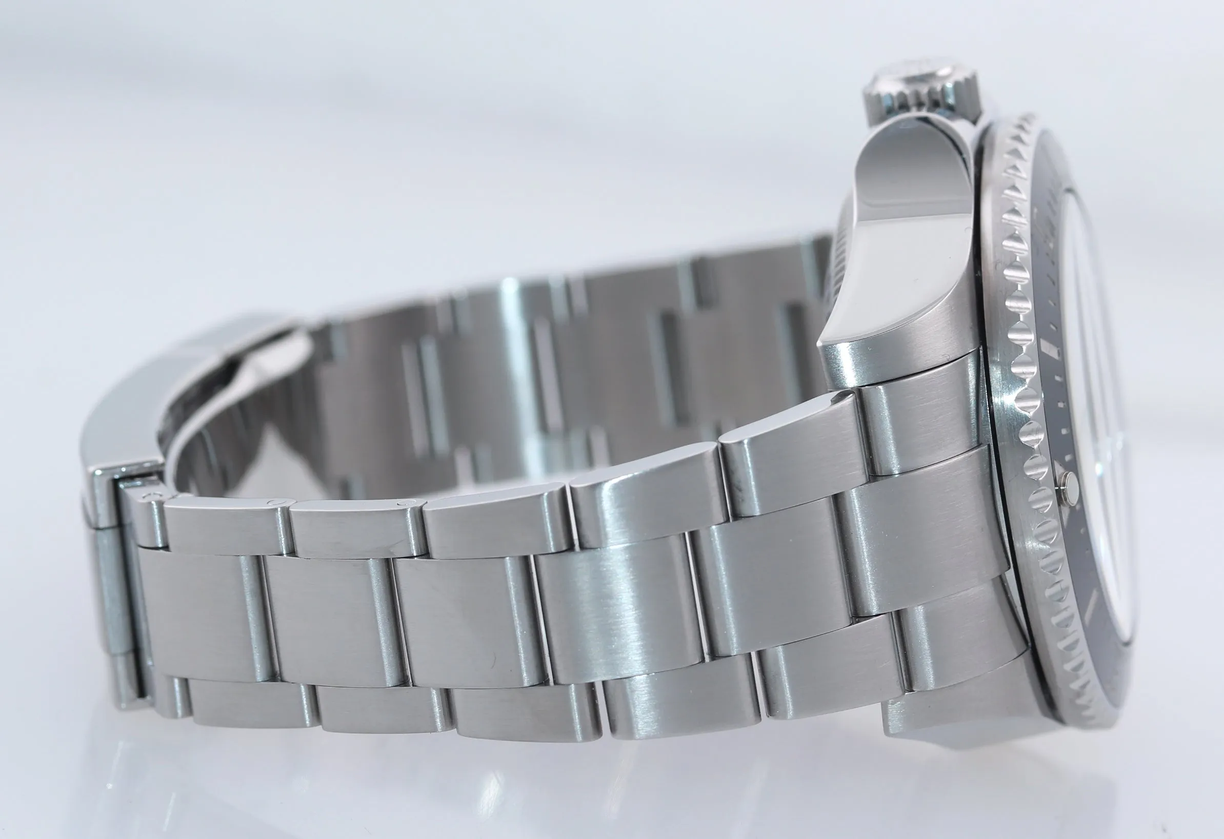 Rolex Sea-Dweller Deepsea 116660 Stainless Steel 44mm Black Watch Box
