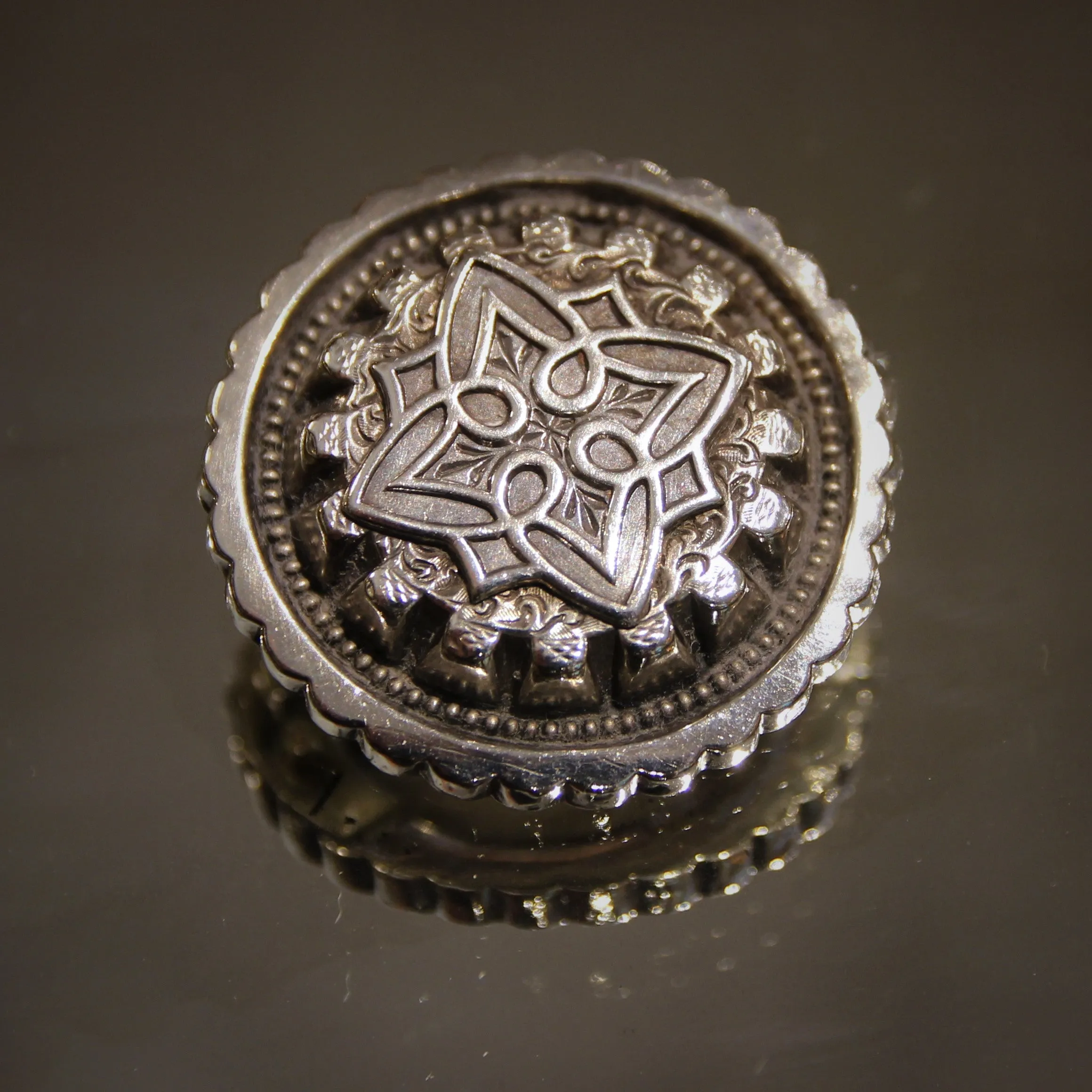 Silver Celtic Knot Pin