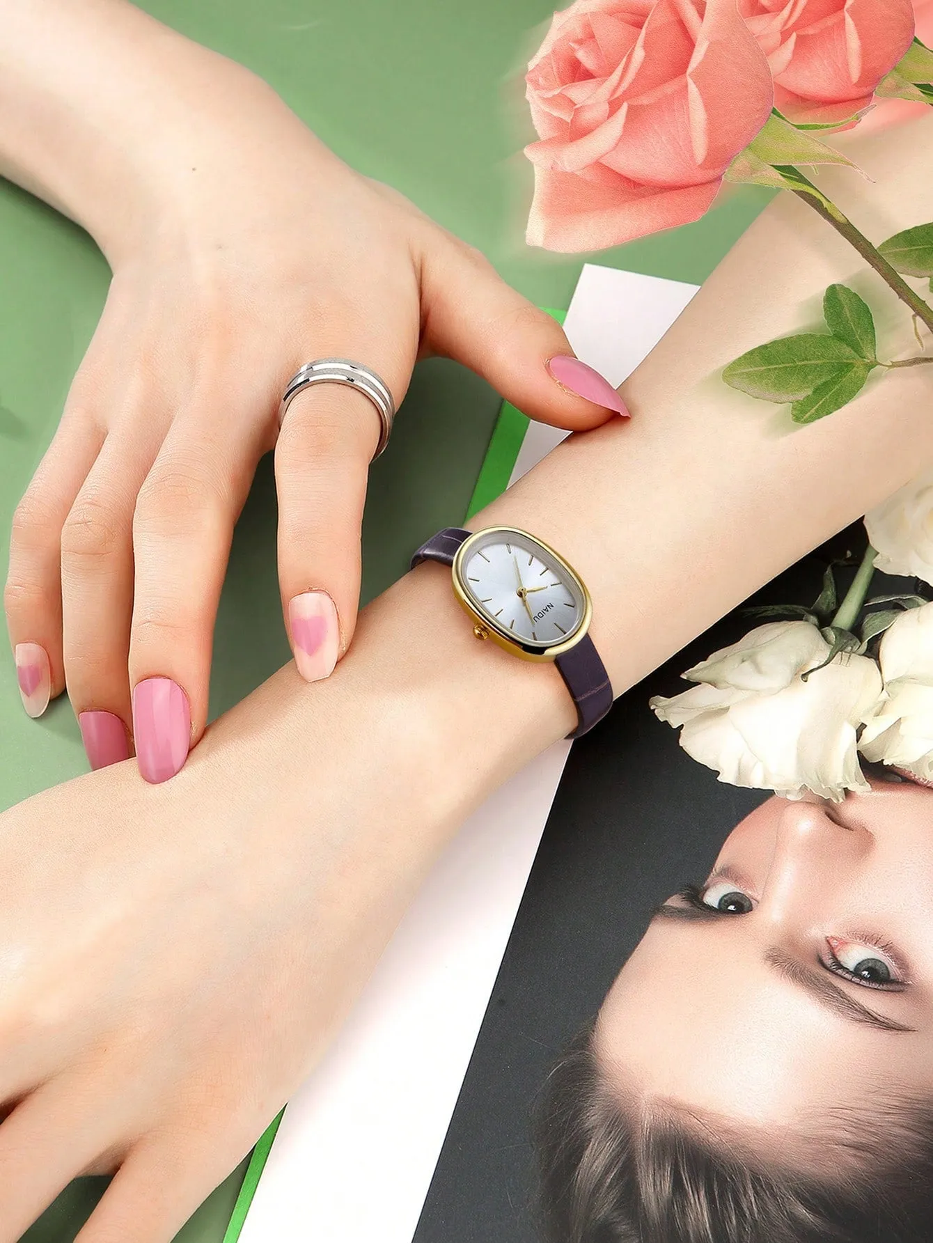 Simple Leather Strap Quartz Wristwatch