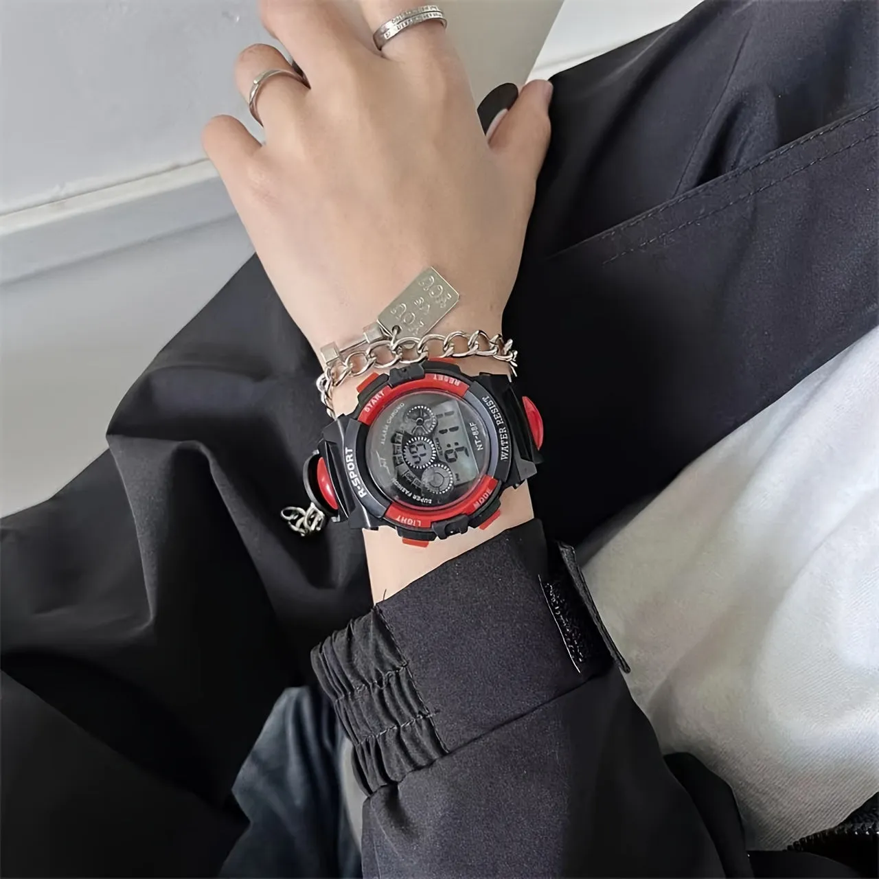 Sport Digital Watch, Alarm Clock, Timer, Calendar, Day Of The Day Wrist Watch, FS