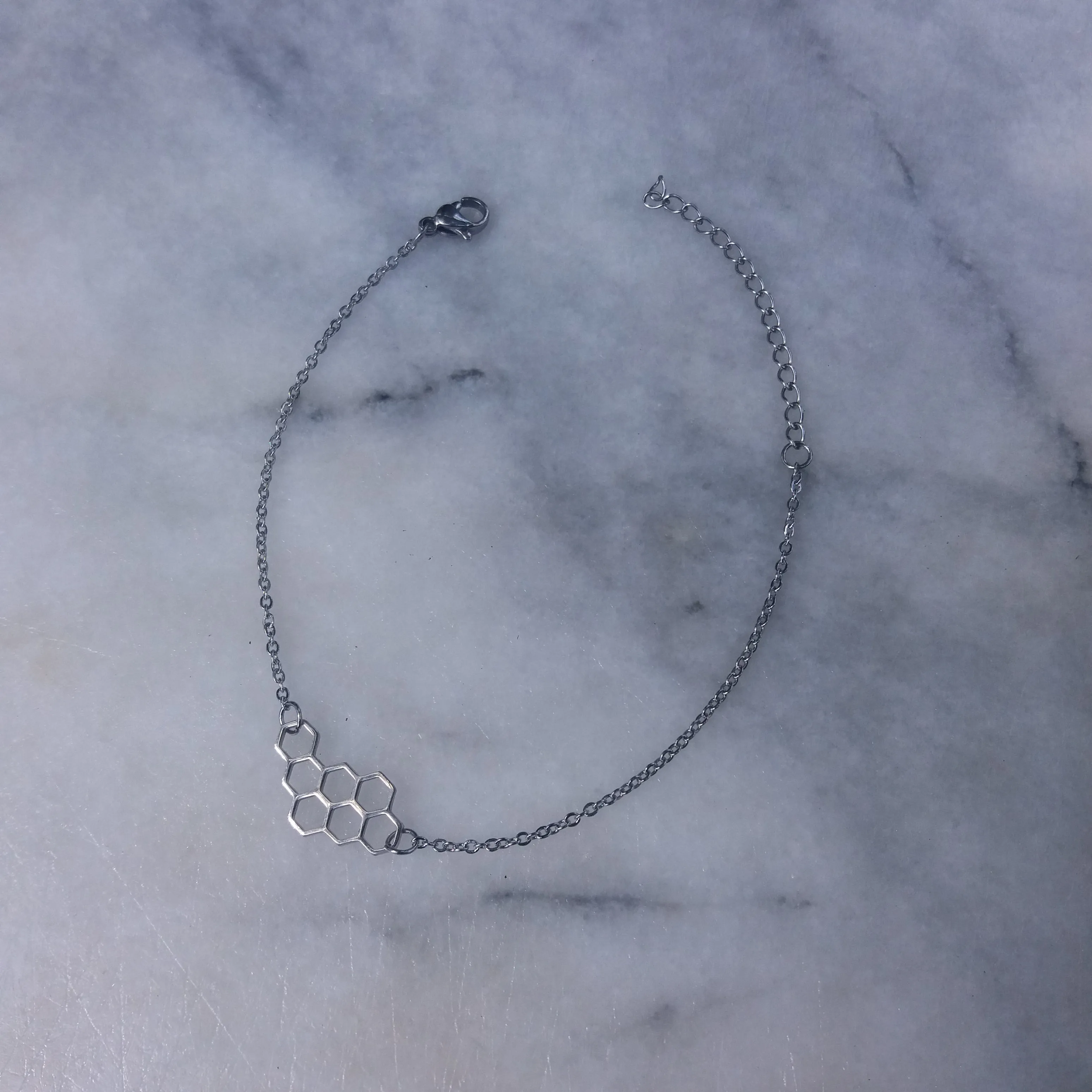 STAINLESS STEEL HONEYCOMB BRACELET