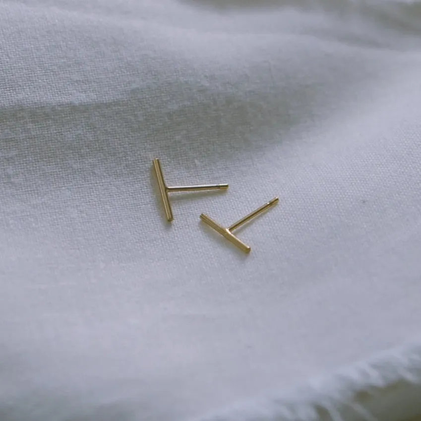 Staple Bar Stud Earrings
