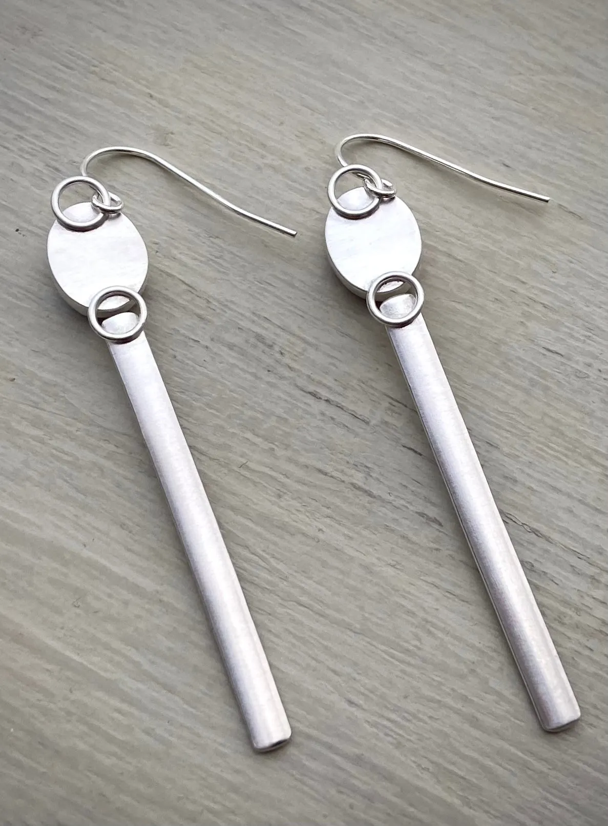 Stoned Amethyst Bar Earrings