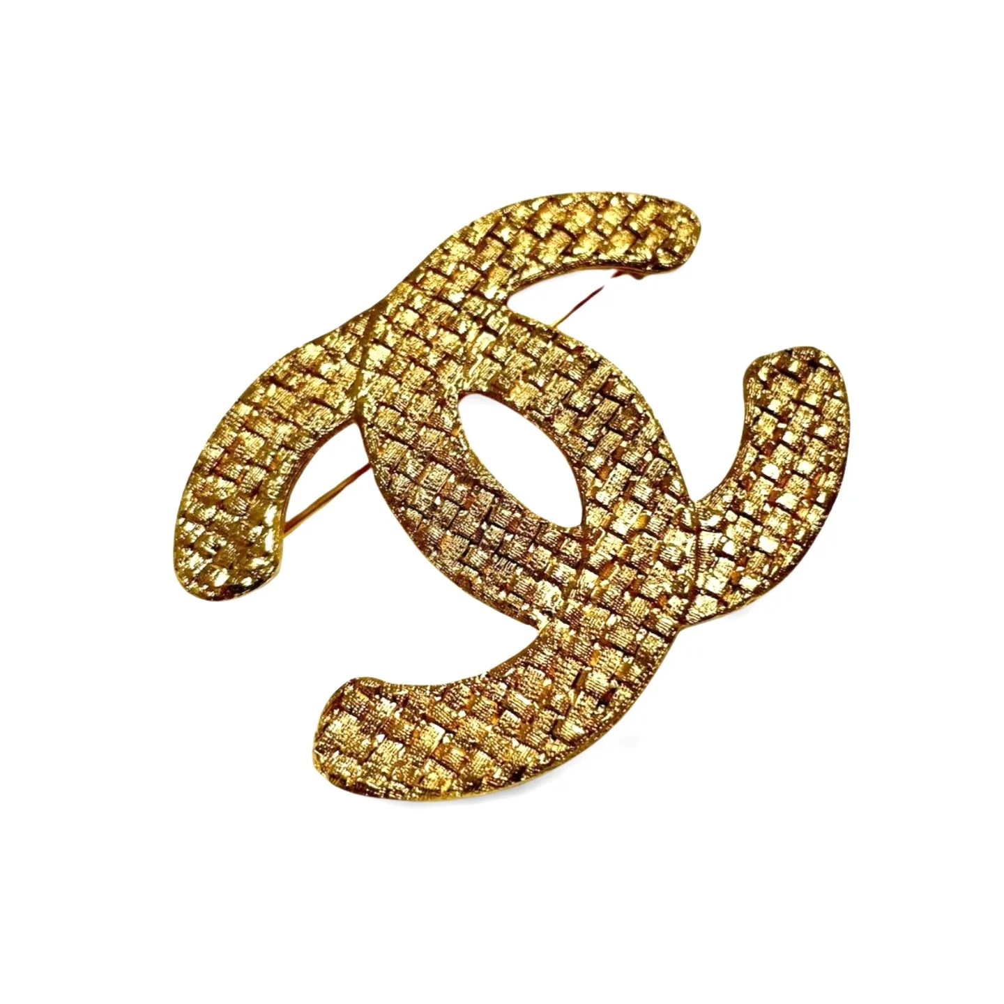 Vintage CHANEL classic matelasse CC mark brooch pin in mesh design. Classic jewelry. 061126ac1