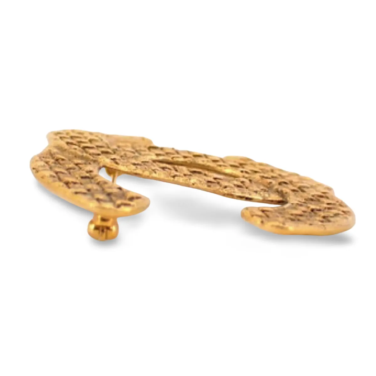 Vintage CHANEL classic matelasse CC mark brooch pin in mesh design. Classic jewelry. 061126ac1
