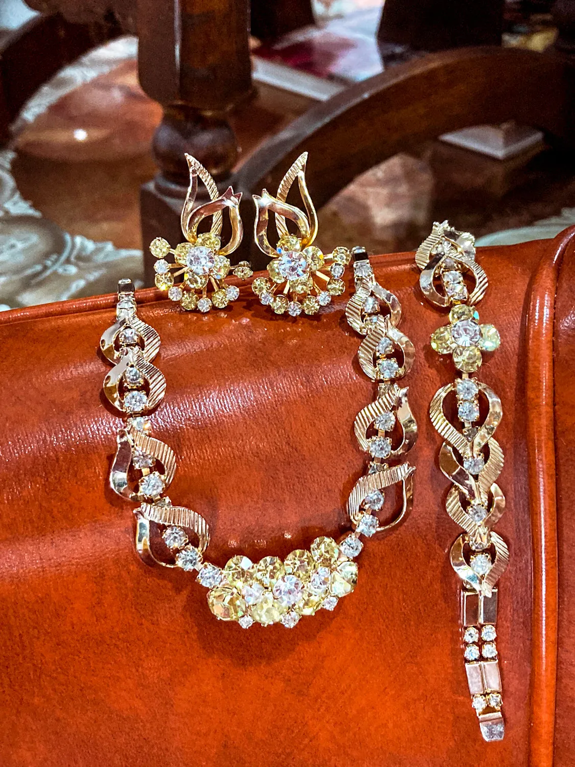 Vintage Sarah Coventry Sunshine Yellow Clear Rhinestone Jewelry Set