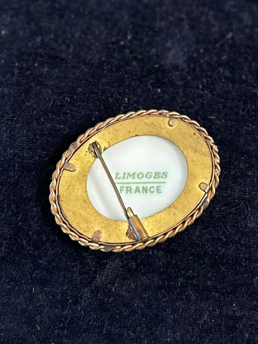Vintage Signed LIMOGES FRANCE Painted Porcelain Portrait of a Lady Oval Gold Tone Brooch