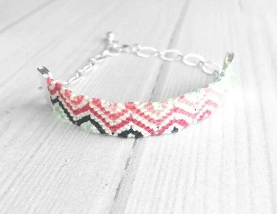 Woven Bracelet, silver chain friendship bracelet, striped bracelet, cotton thread bracelet, adjustable chain, chevron bracelet, zig zag pattern, pink blue white navy diagonal pattern, string knot bracelet
